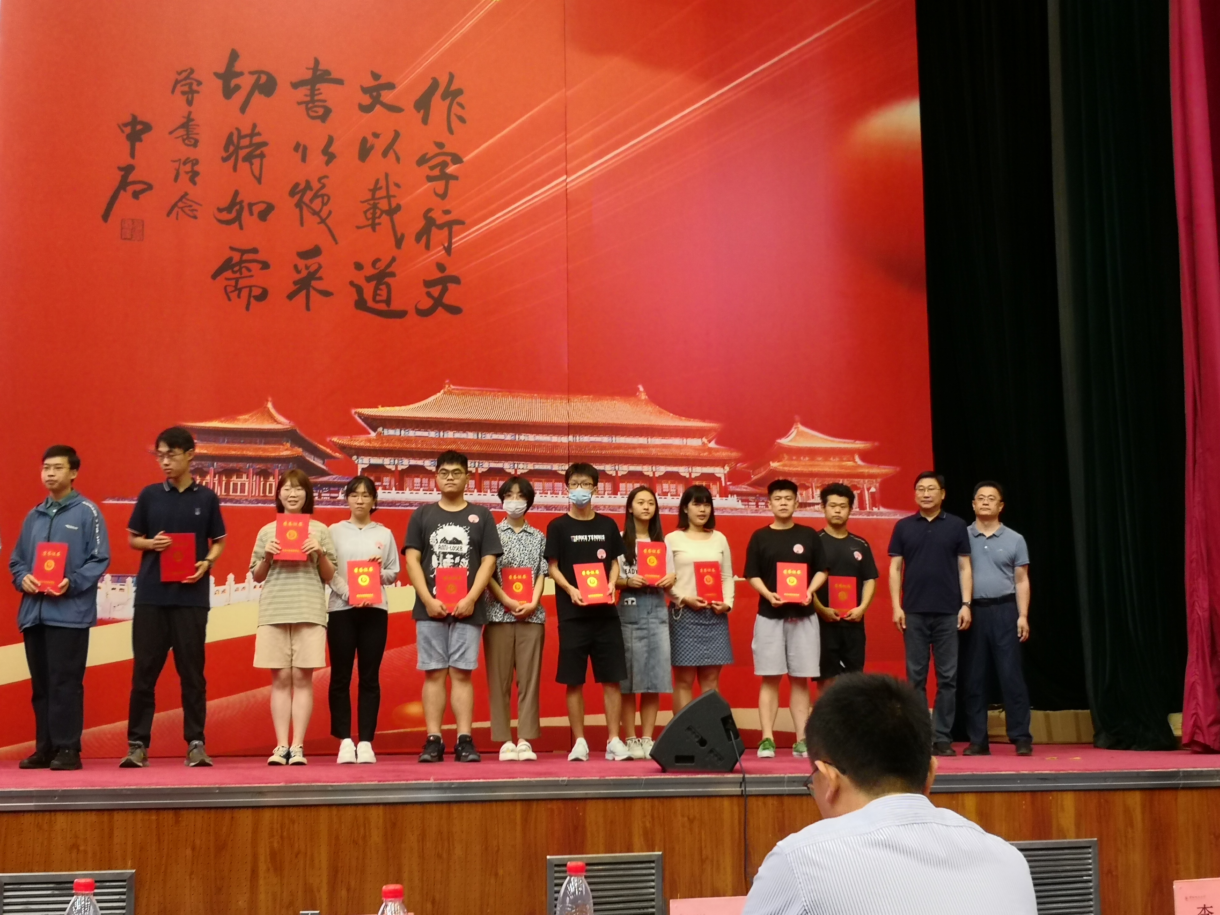 f1787bbc5b9242b28794b5591212a33b.jpg f1787bbc5b9242b28794b5591212a33b.jpg