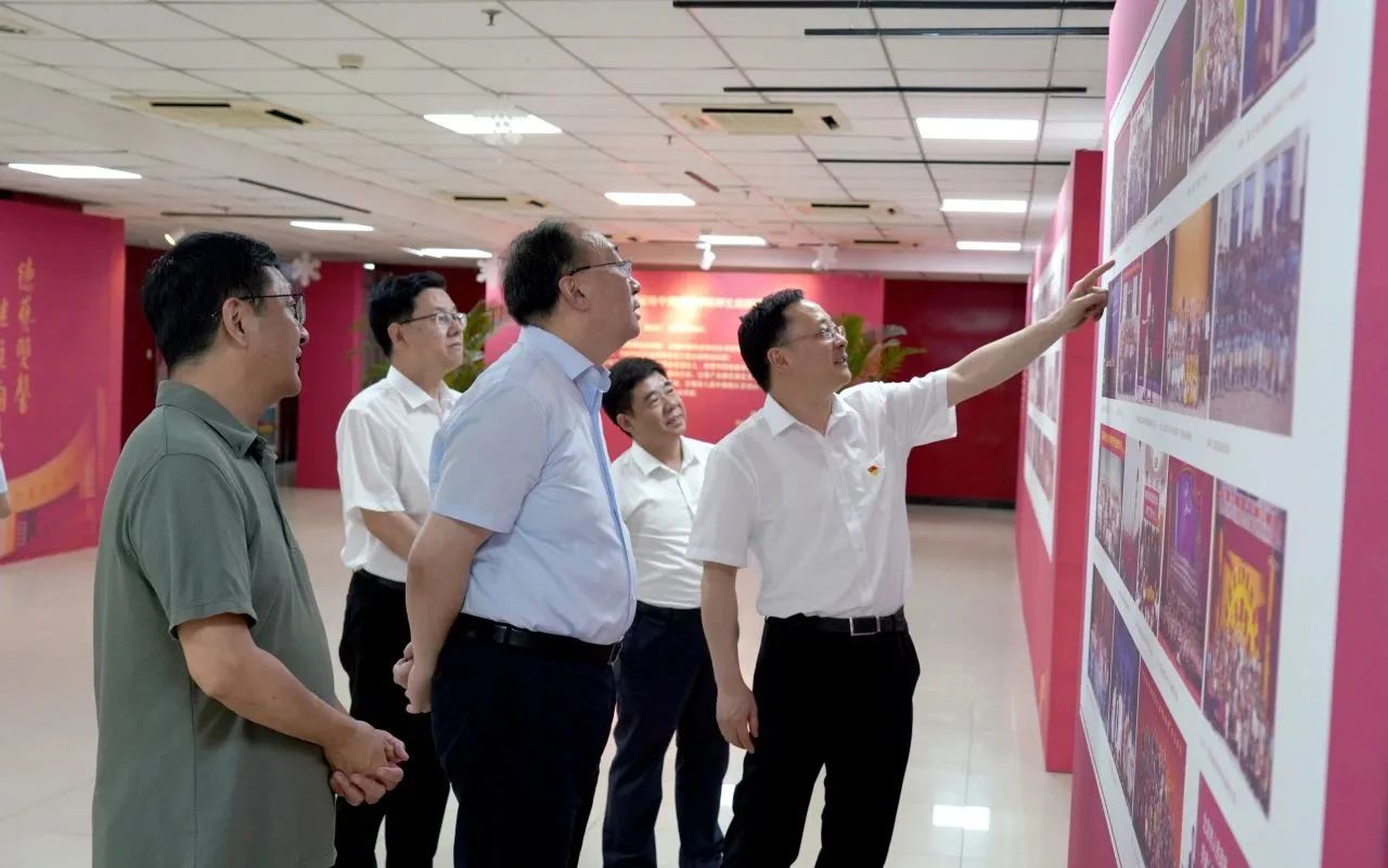 2064e556d8b8461488674ad1e831d549.jpg 3.jpg