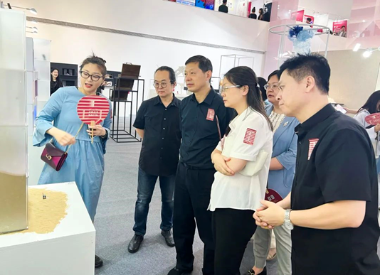 e4f90bd909934c629ef47b2dc1eb550d.png image.png