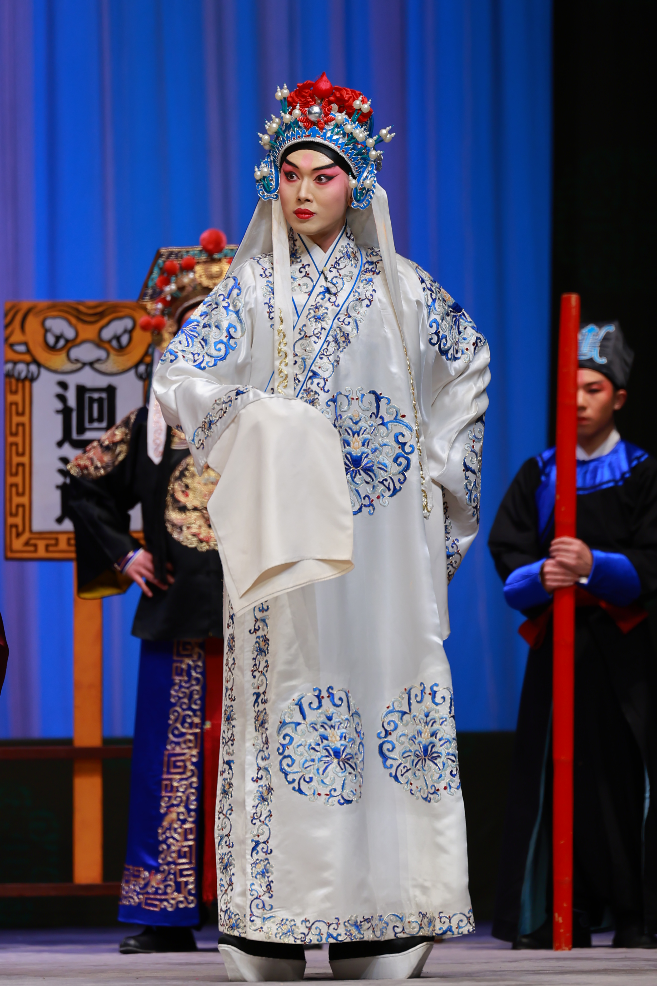 65414aae2ff44a1a830570ea3cf3f1b3.jpg 4常峰赫饰袁行健.JPG