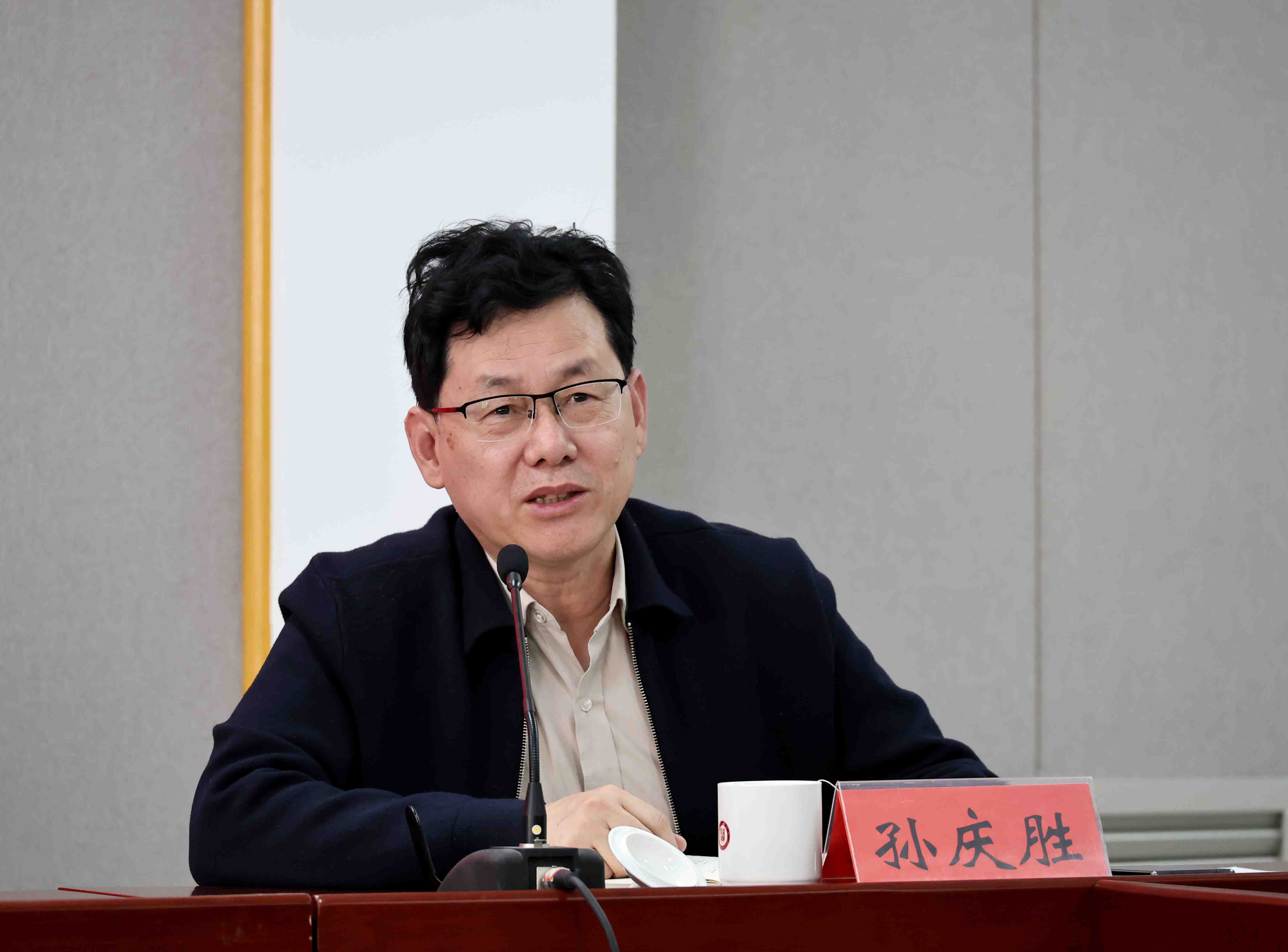 unpub_f858077c5a6a4f61b3721b7af2b271f3.jpg 孙院长.jpg