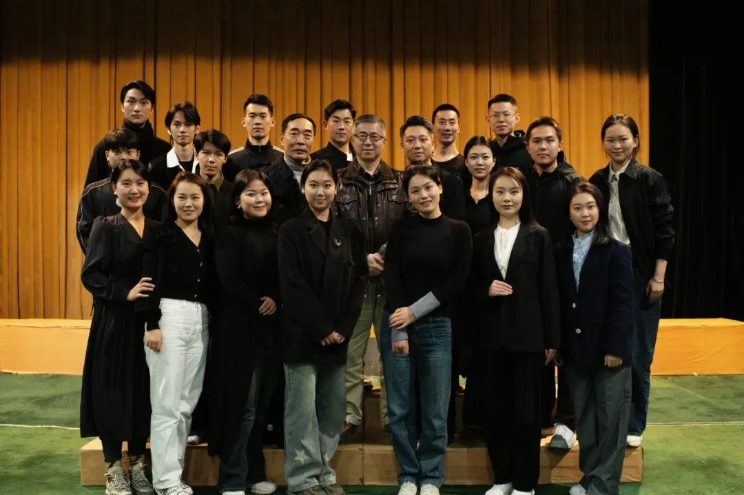 545ab48504ce4c04aa9f3f989fb2ba80.jpg 640.jpg