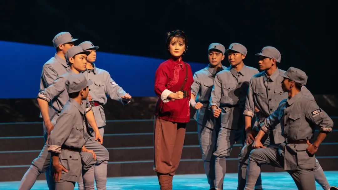 281d1ead44af4e0fa654a56ccc06b25b.jpg 640.jpg