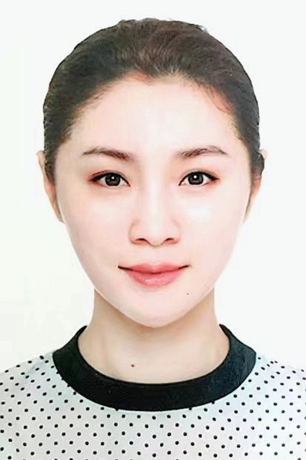 6df088a9512a49718da5de40363602b2.jpg 刘阳证件照.jpg