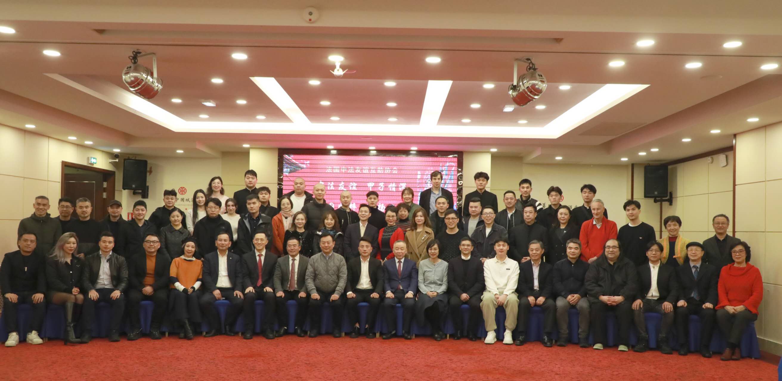 6728fe892ff243b4b1a6c209580dbeba.jpg 欧时晚宴.jpg