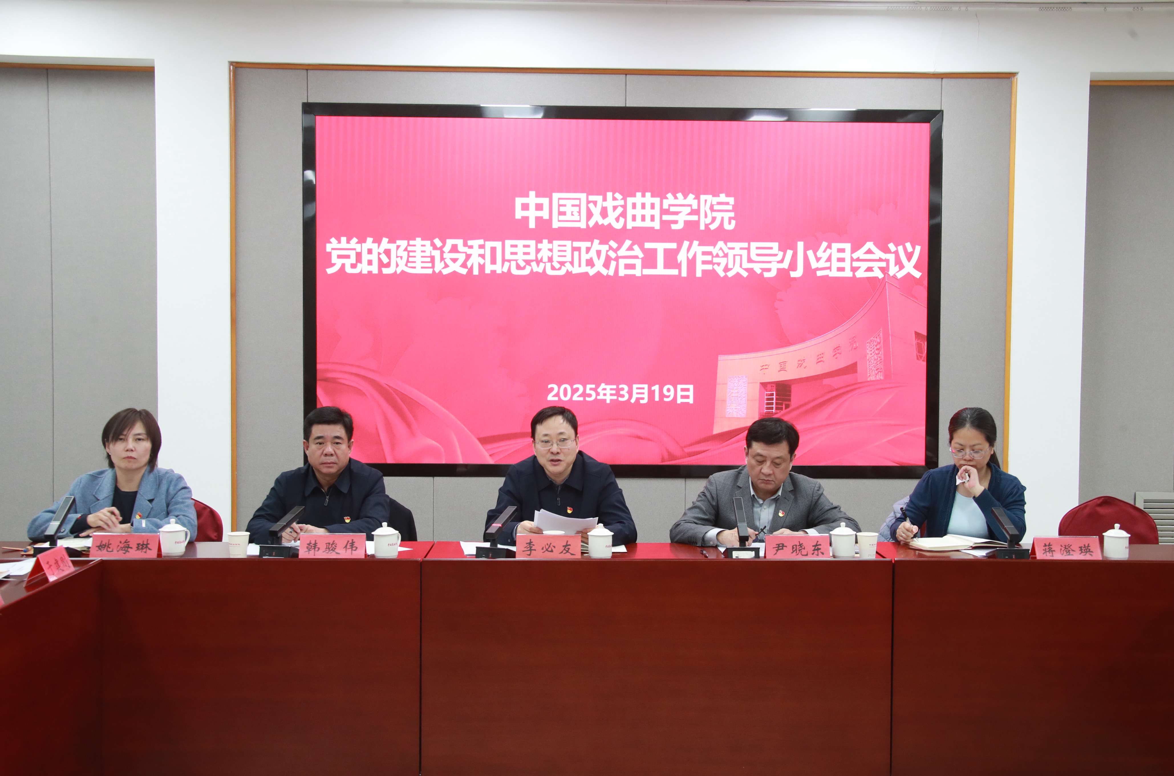 a5cfba8476eb4c82bd33a82f7594b01a.jpg 01.jpg