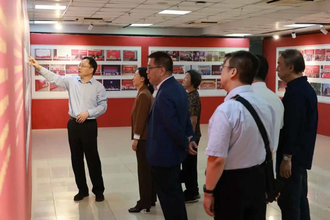 2fbe5c54a6f143a0aabbd920f8595a30.jpg 640 (1).jpg